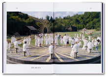 Load image into Gallery viewer, Midsommar Screenplay Book
